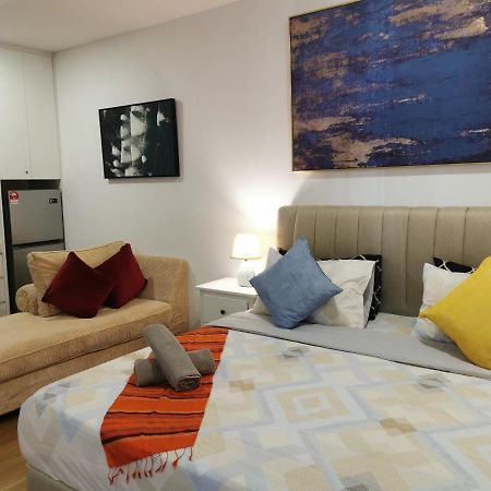 Apple Home 2 At Menara Simfoni, King Size Bed, Cheras, Nexflix, Wifi, Parking Сері-Кембанган Екстер'єр фото