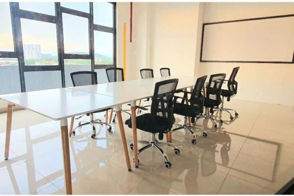 Apple Home 2 At Menara Simfoni, King Size Bed, Cheras, Nexflix, Wifi, Parking Сері-Кембанган Екстер'єр фото