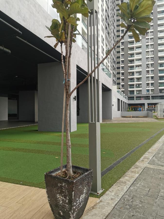 Apple Home 2 At Menara Simfoni, King Size Bed, Cheras, Nexflix, Wifi, Parking Сері-Кембанган Екстер'єр фото