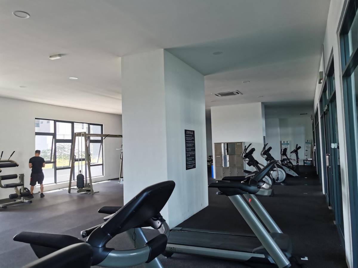 Apple Home 2 At Menara Simfoni, King Size Bed, Cheras, Nexflix, Wifi, Parking Сері-Кембанган Екстер'єр фото