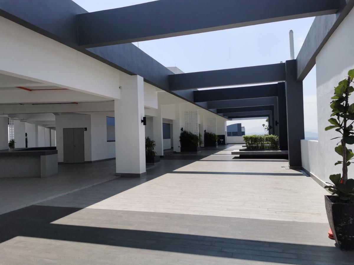 Apple Home 2 At Menara Simfoni, King Size Bed, Cheras, Nexflix, Wifi, Parking Сері-Кембанган Екстер'єр фото