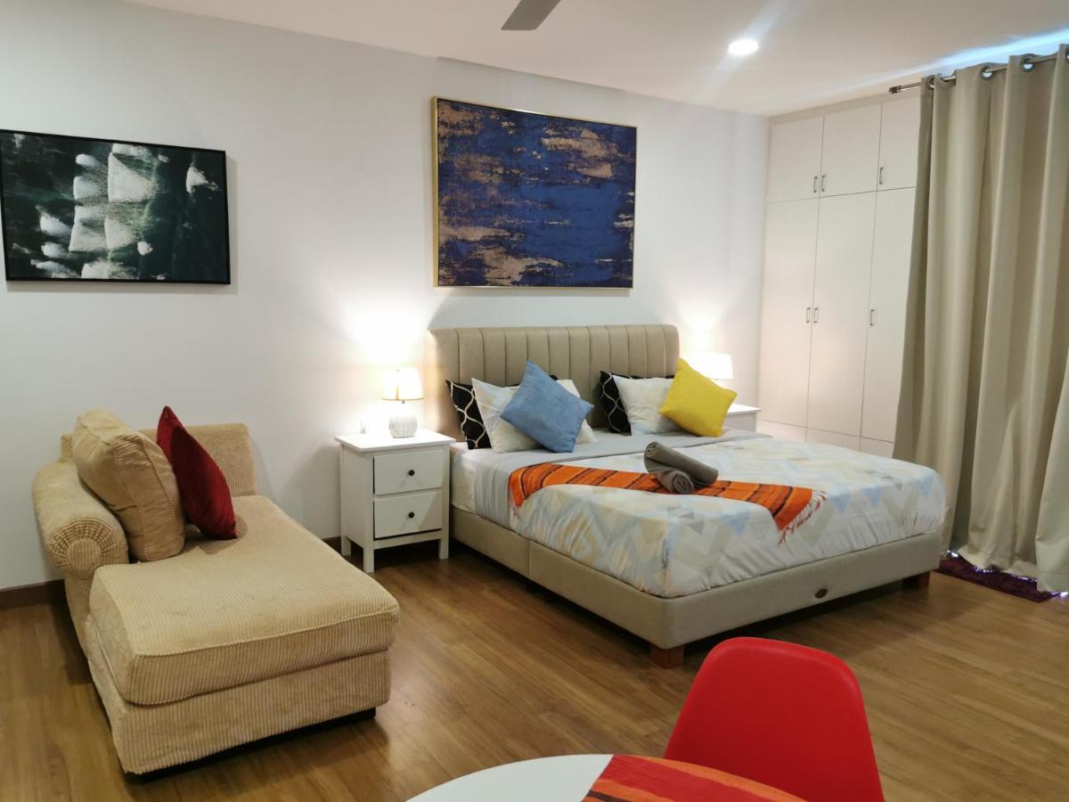 Apple Home 2 At Menara Simfoni, King Size Bed, Cheras, Nexflix, Wifi, Parking Сері-Кембанган Екстер'єр фото